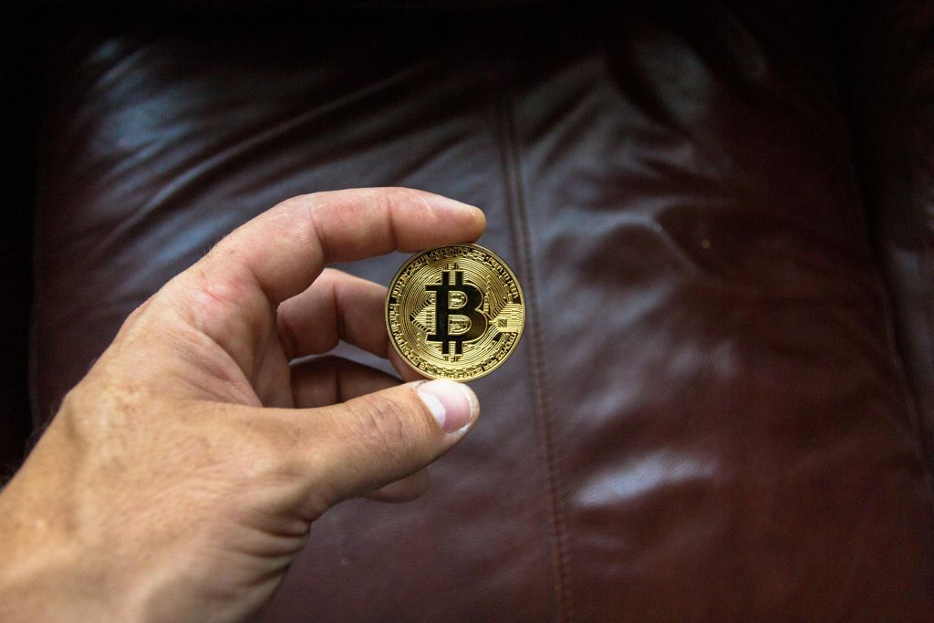 696ea67720e04 Pourquoi certaines entreprises integrent le Bitcoin dans leur tresorerie